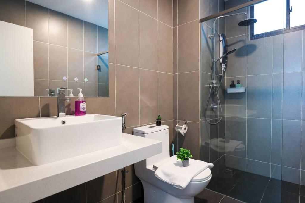 Elegant Homes 9Pax 5Bed Sunway Pyramid-Lagoon 2 Car Park Petaling Jaya Exterior photo