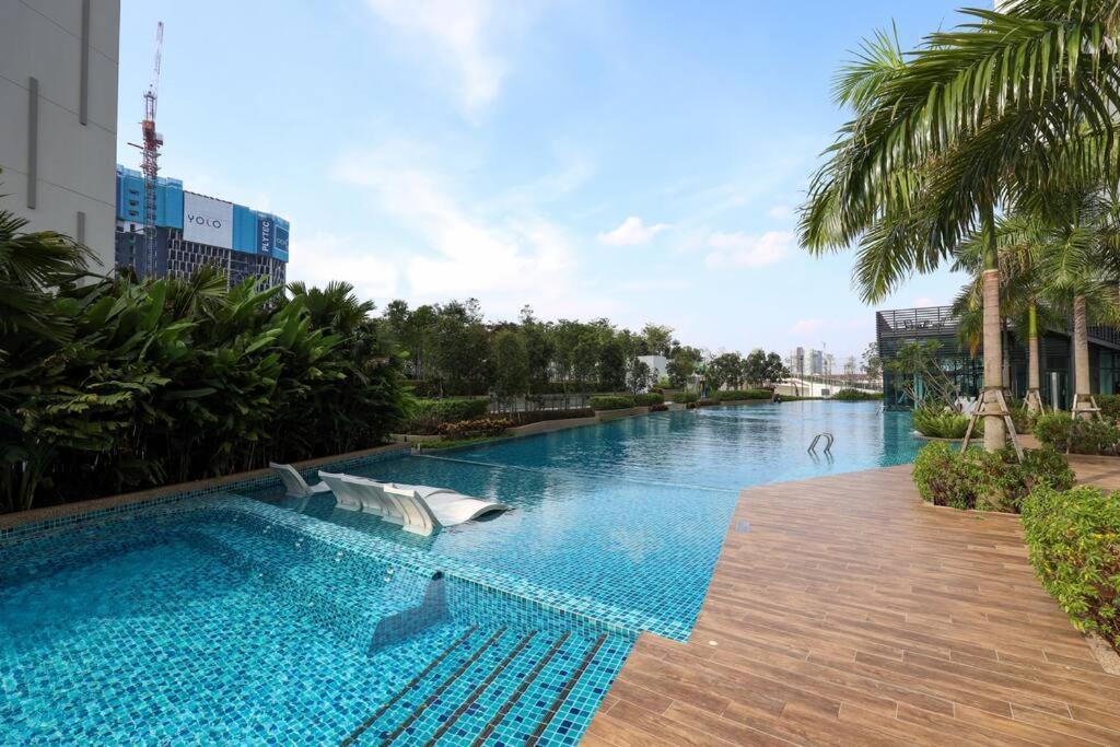 Elegant Homes 9Pax 5Bed Sunway Pyramid-Lagoon 2 Car Park Petaling Jaya Exterior photo
